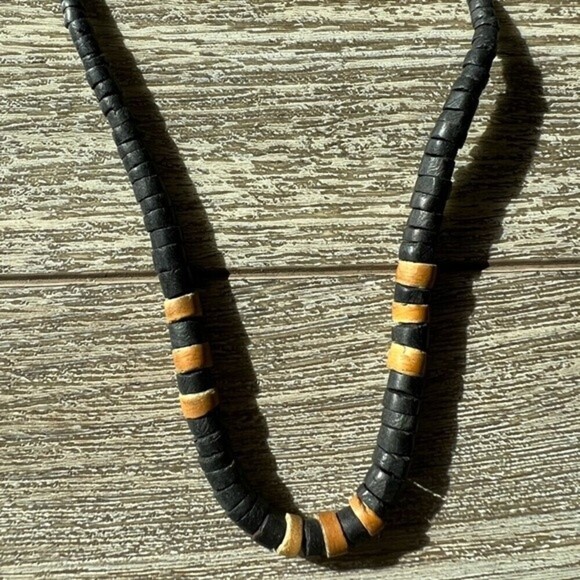 Vintage Black and Tan Wooden Beads Necklace - Picture 3 of 3